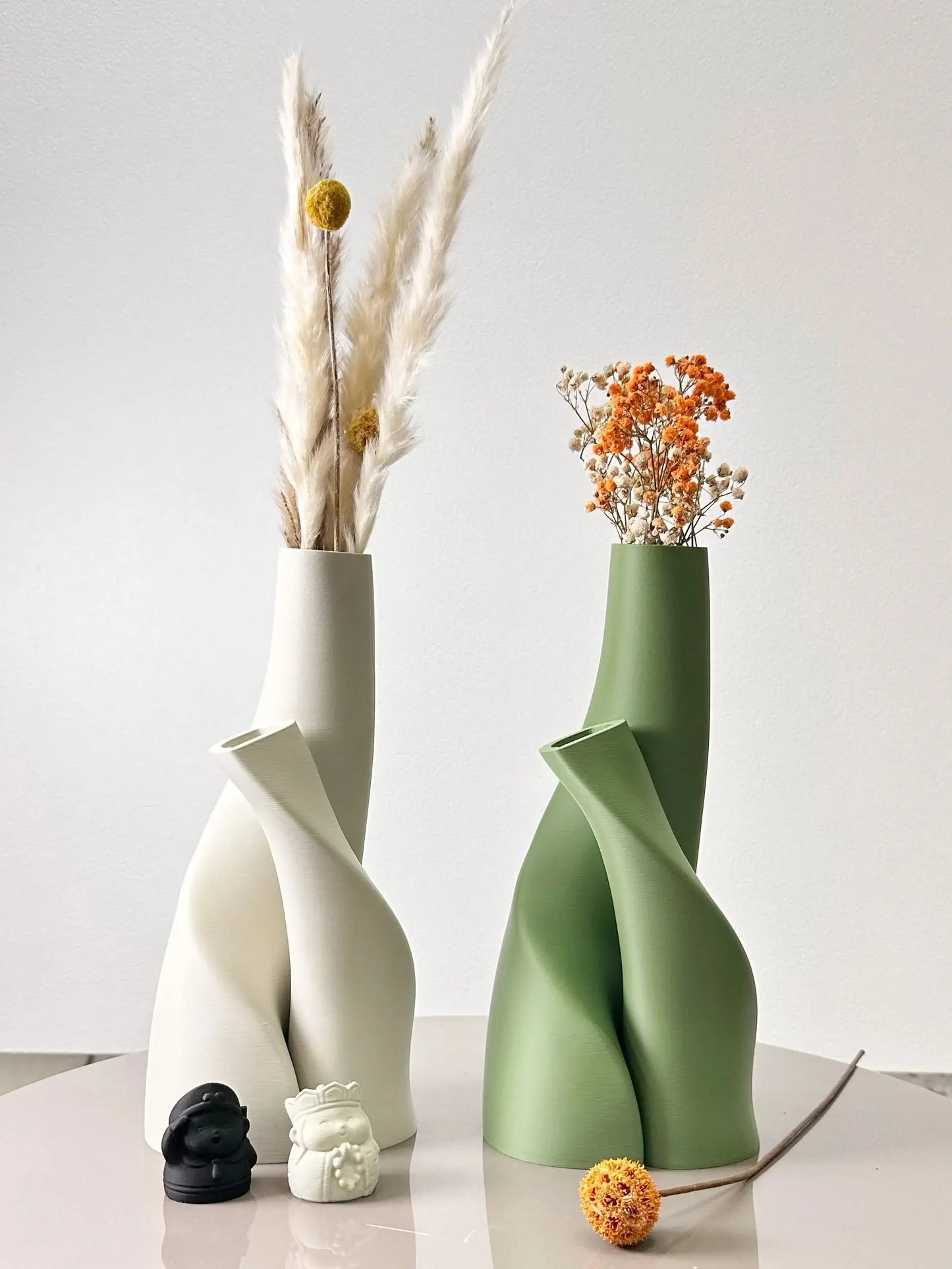 Intertwined Vase Set