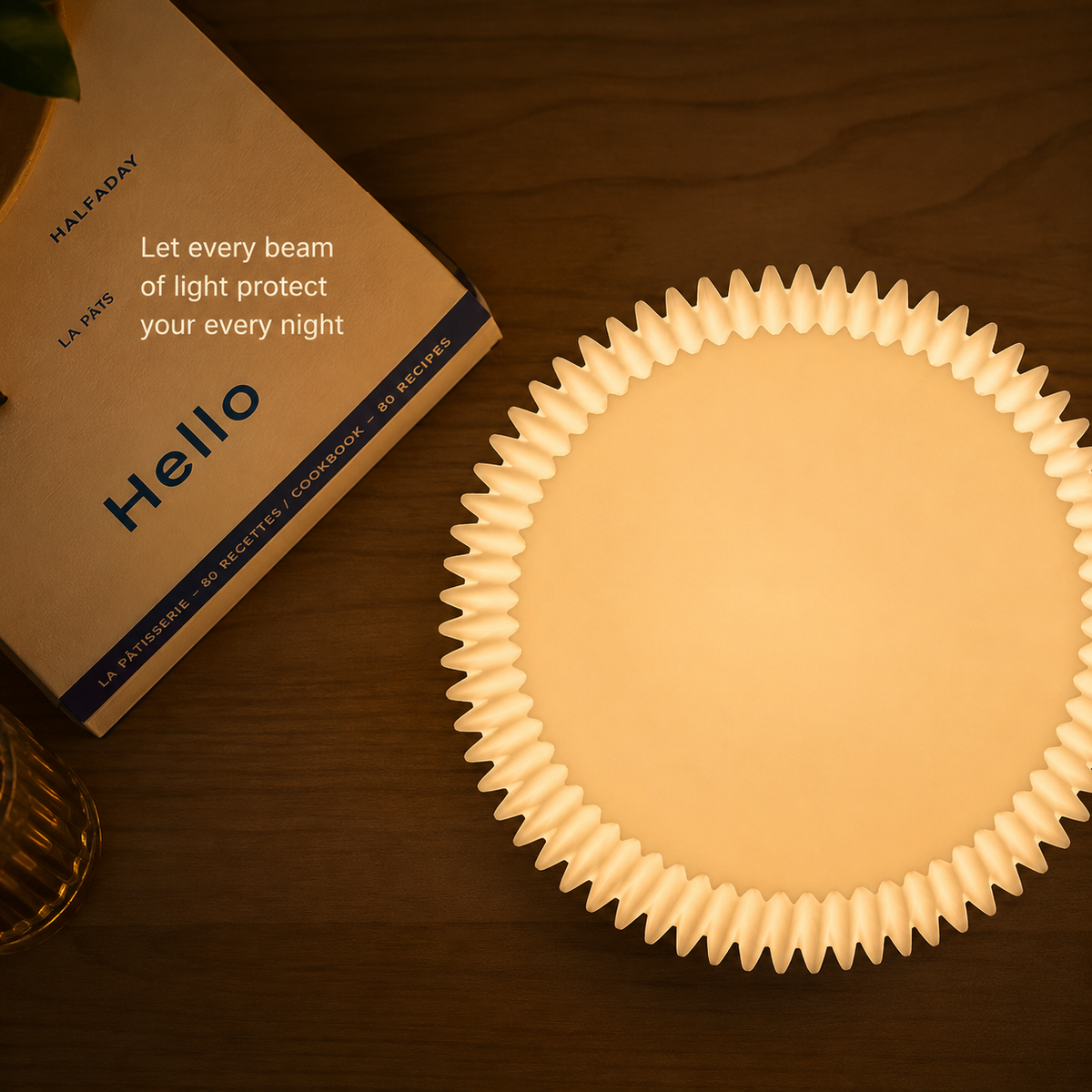 Pleated Touch Control Rechargeable Lamp