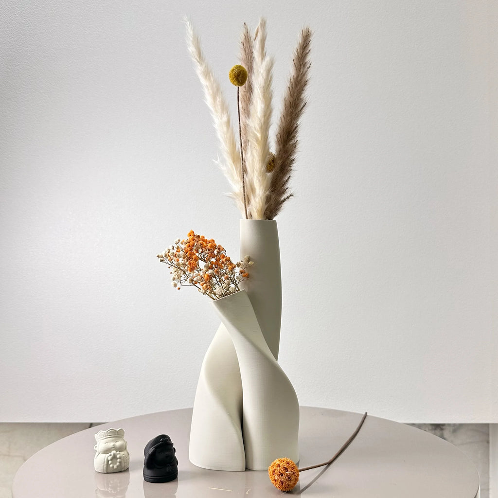 Intertwined Vase Set