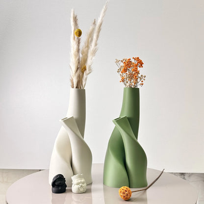 Intertwined Vase Set