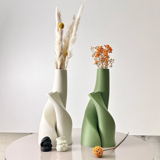 Intertwined Vase Set