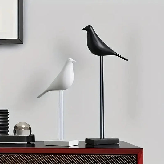 Nordische Vogelskulpturen