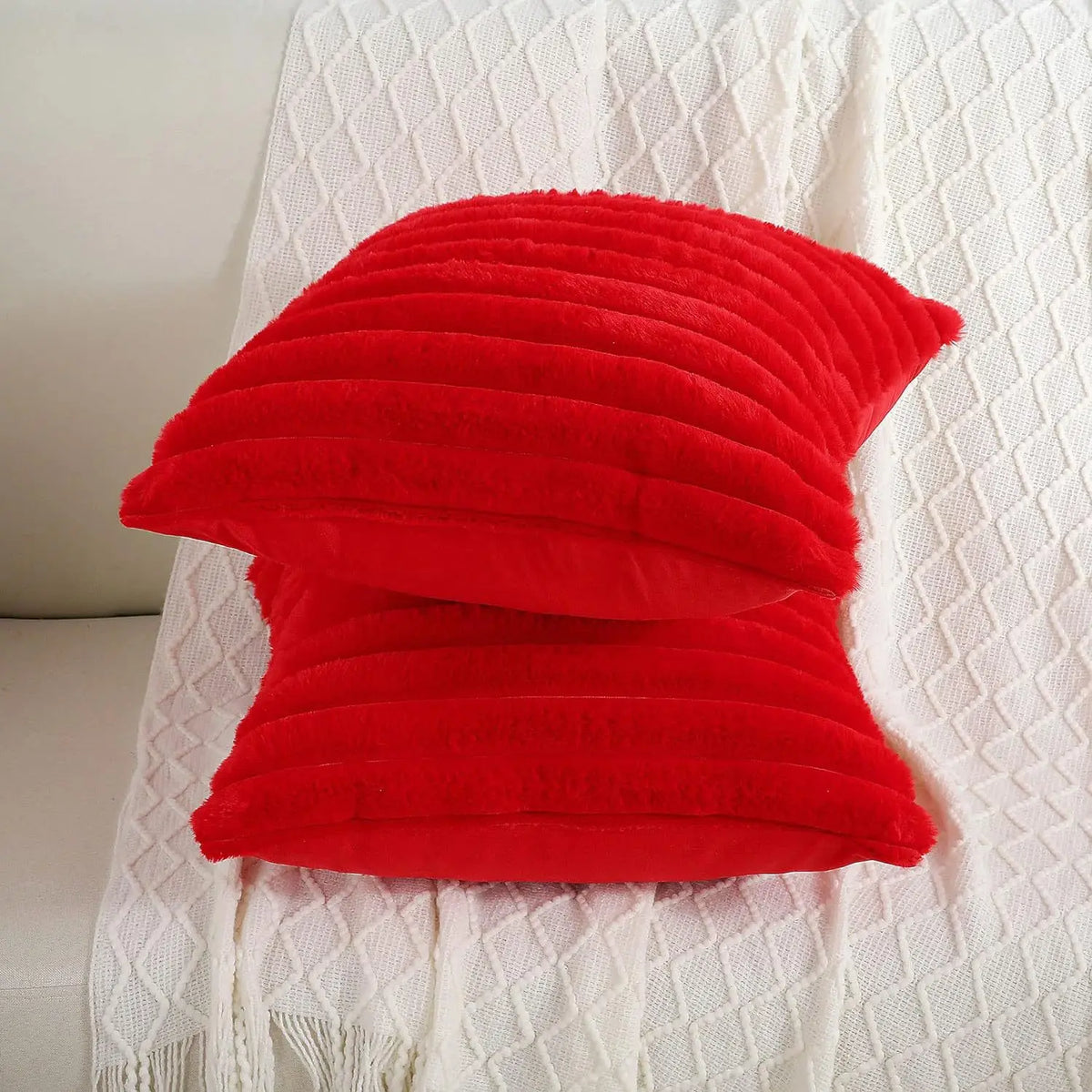 Plush Ribbed Faux Fur Pillow Case